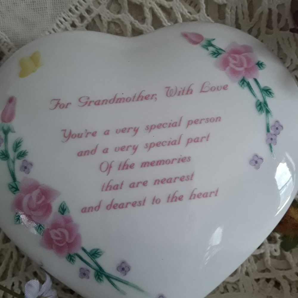 Vintage RUSS BERRIE Fine Porcelain Heart Shaped Keepsake Box For Grandmother